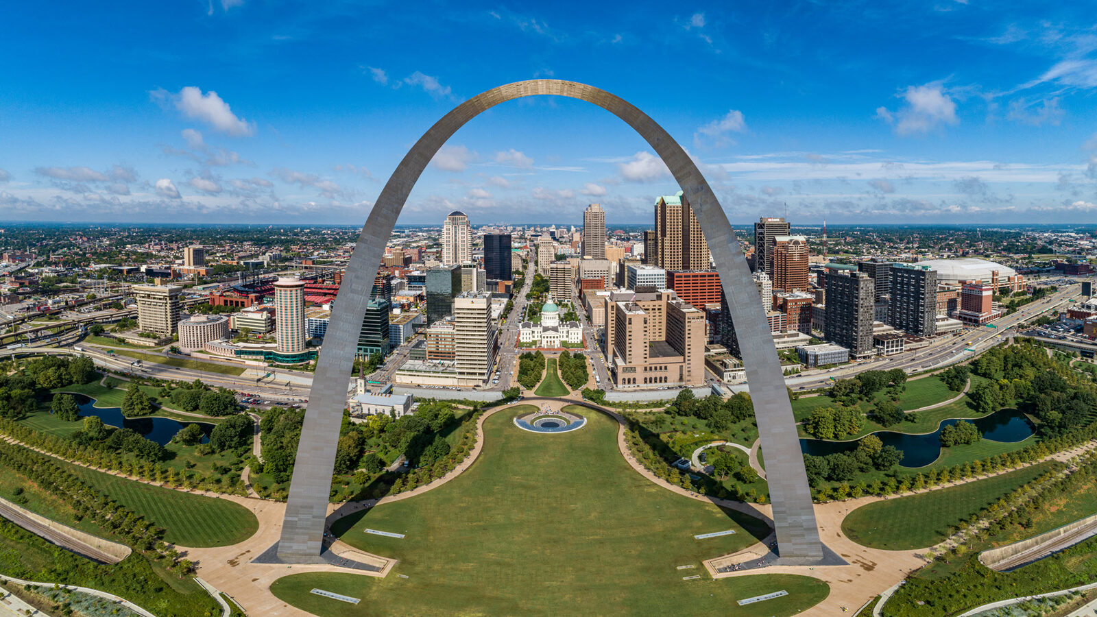 Aerial view of the Gateway Arch framing downtown St. Louis